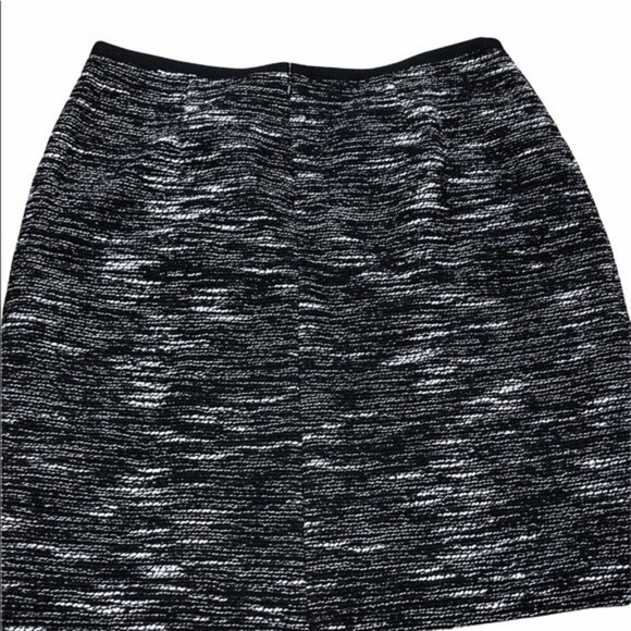 Talbots size 6 black & white knit pencil skirt with pockets - Picture 3 of 7